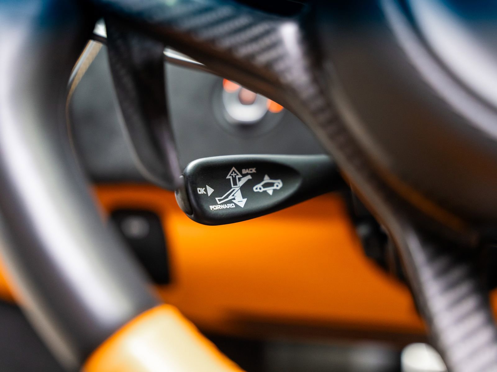 Used 2018 McLaren 570S Spider RWD image 56