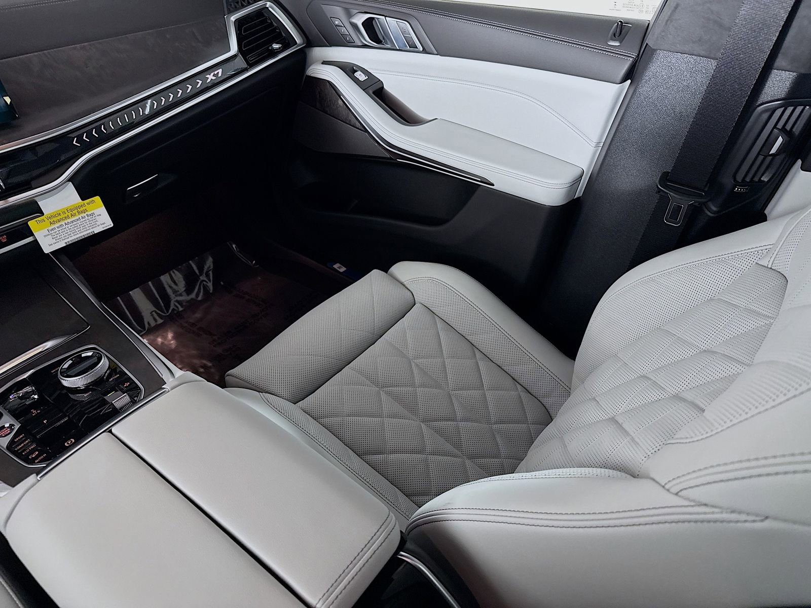 New 2026 BMW X7 xDrive40i image 25