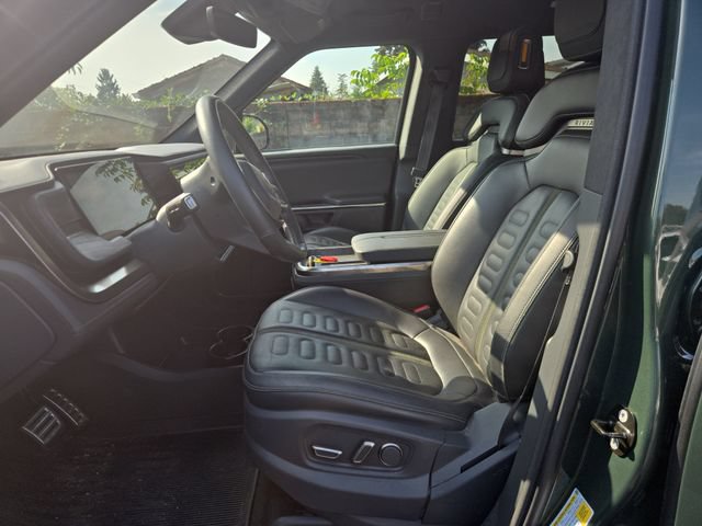Used 2022 Rivian R1T Adventure AWD/4WD image 10