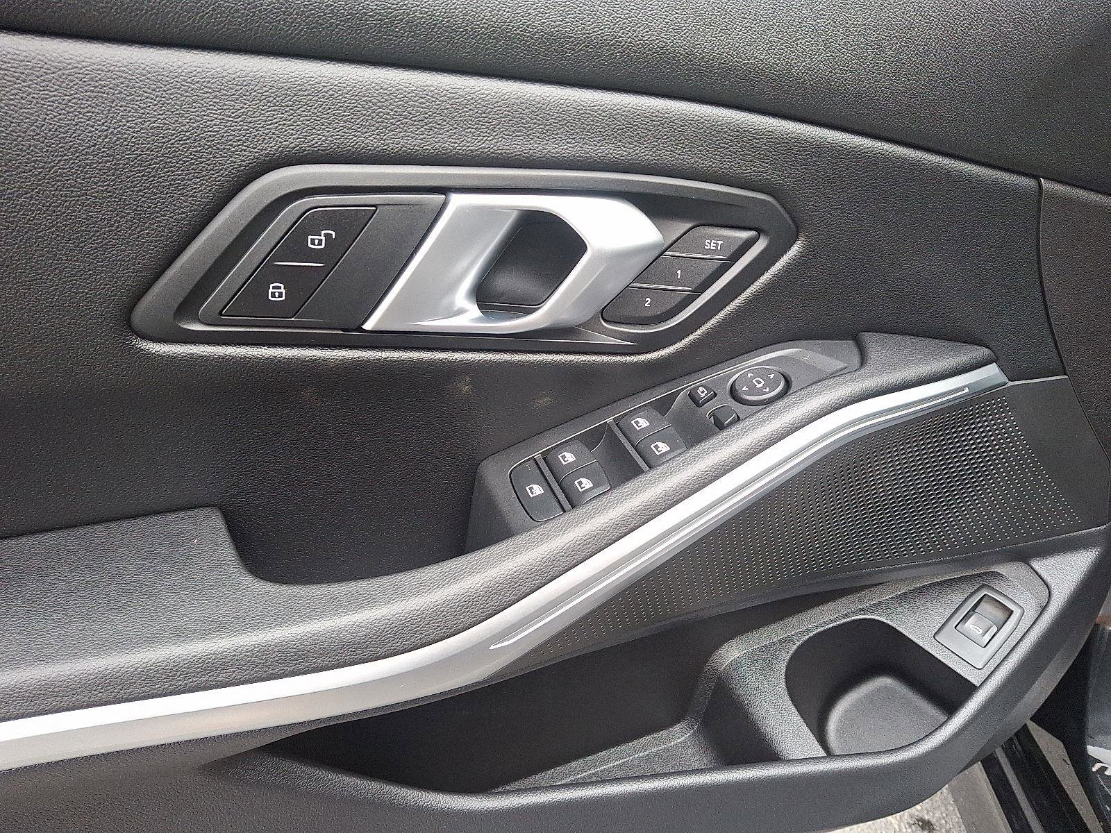 Used 2025 BMW 330i xDrive Sedan image 12