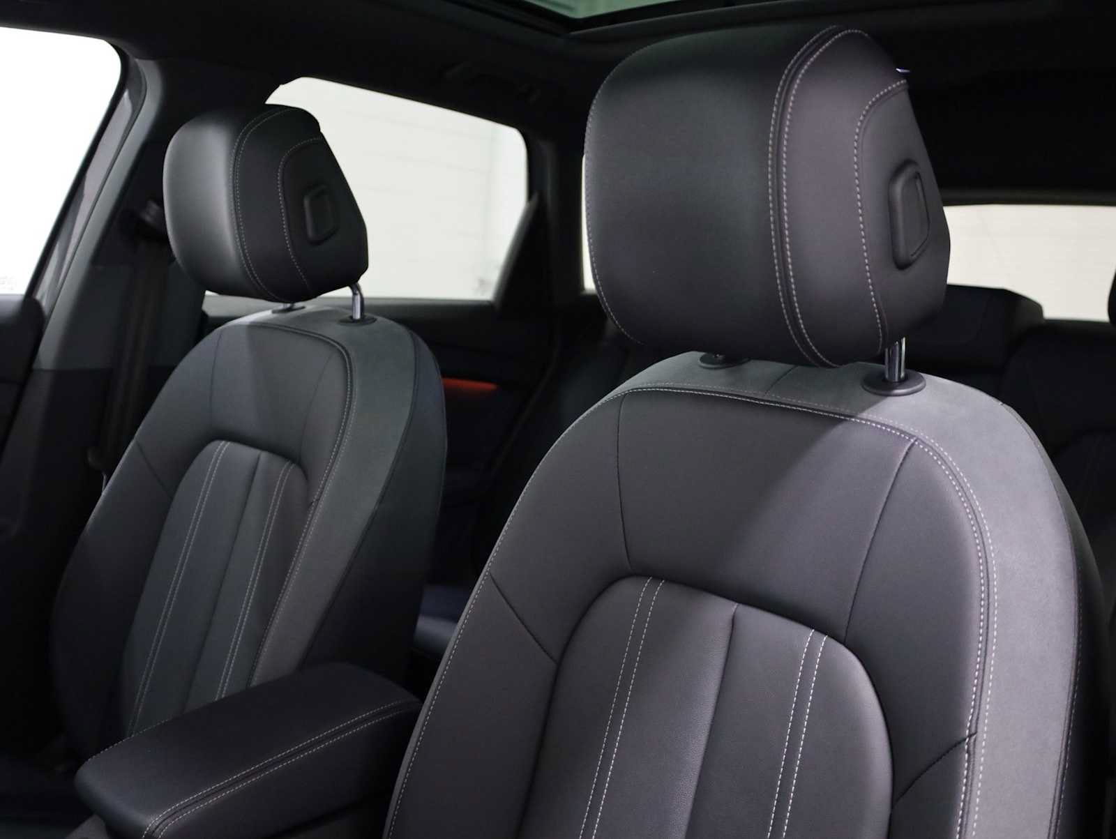 Used 2023 Audi Q4 e-tron Premium Plus w/ Premium Plus RWD image 18