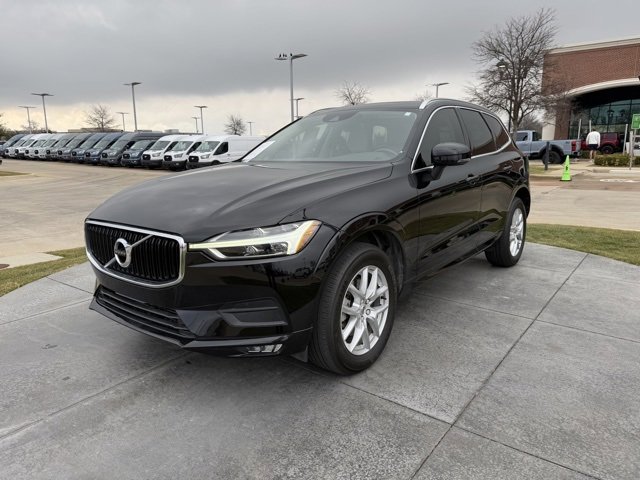 Used 2021 Volvo XC60 T5 Momentum w/ Climate Package image 3