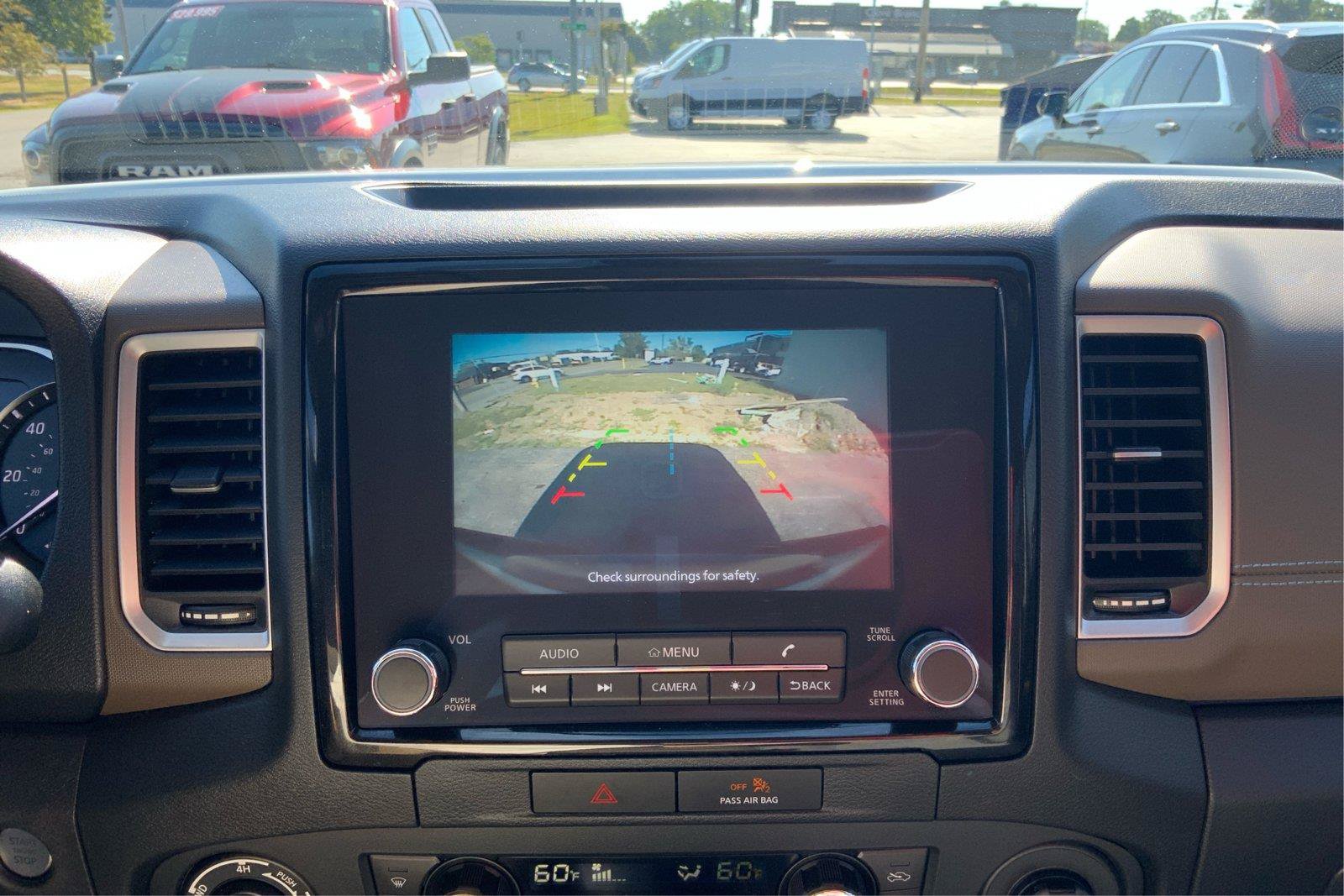 Used 2022 Nissan Frontier SV AWD/4WD image 31