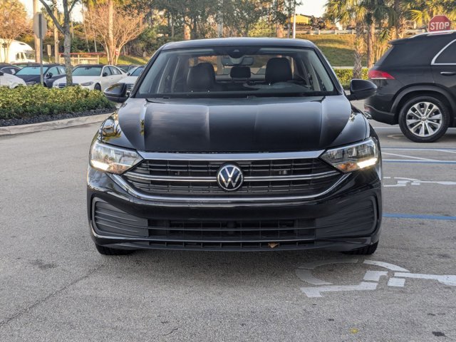 Used 2024 Volkswagen Jetta SE w/ Panoramic Sunroof Package video 2