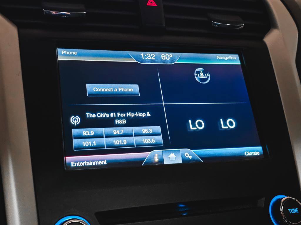 Used 2014 Ford Fusion SE FWD image 27