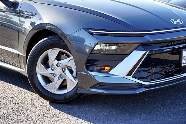 Certified 2025 Hyundai Sonata SE image 4