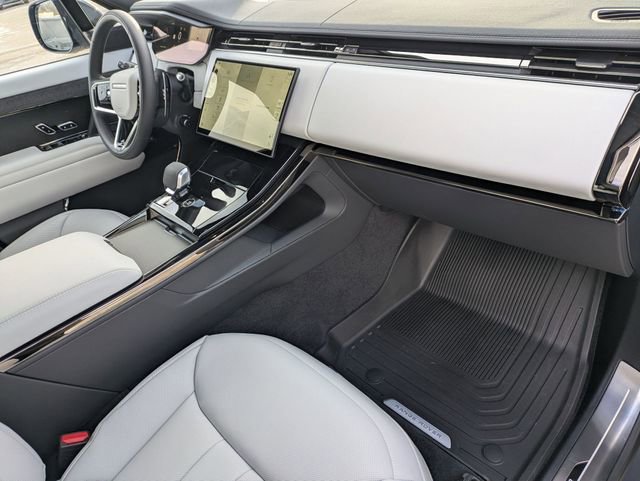 New 2026 Land Rover Range Rover Sport SE AWD/4WD image 19