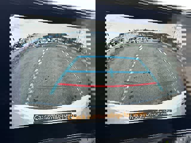 Used 2023 Toyota Highlander XLE image 14