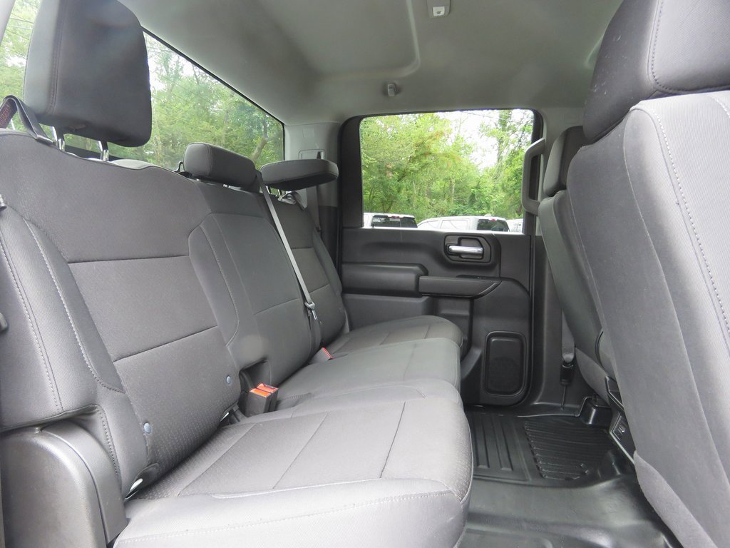 Used 2024 GMC Sierra 3500 Pro w/ Convenience Package image 18