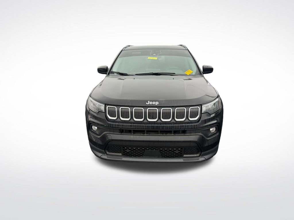 Used 2022 Jeep Compass Latitude w/ Convenience Group image 3