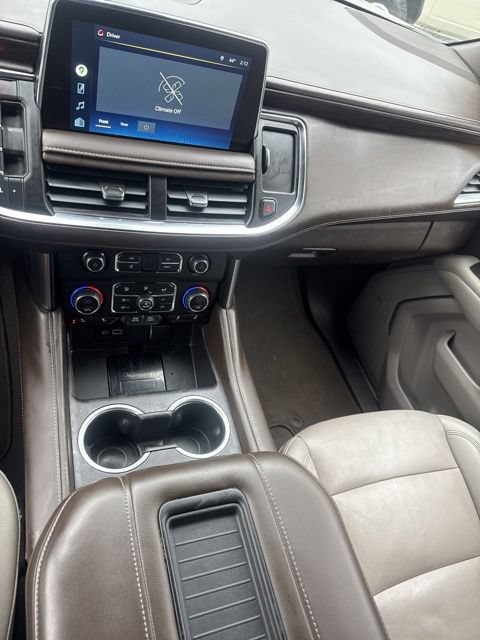 Used 2022 Chevrolet Suburban LT AWD/4WD image 40