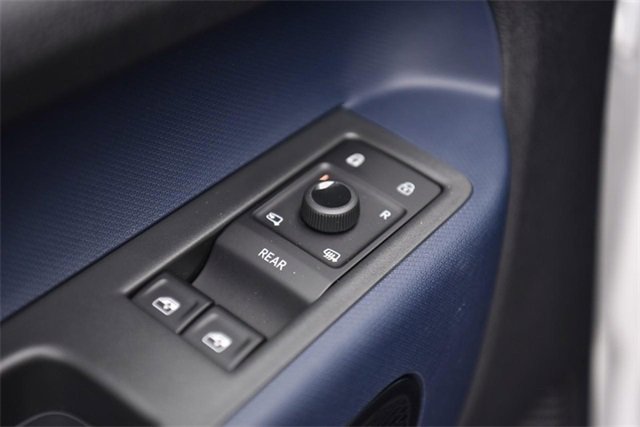 New 2025 Volkswagen ID. Buzz Pro S image 9