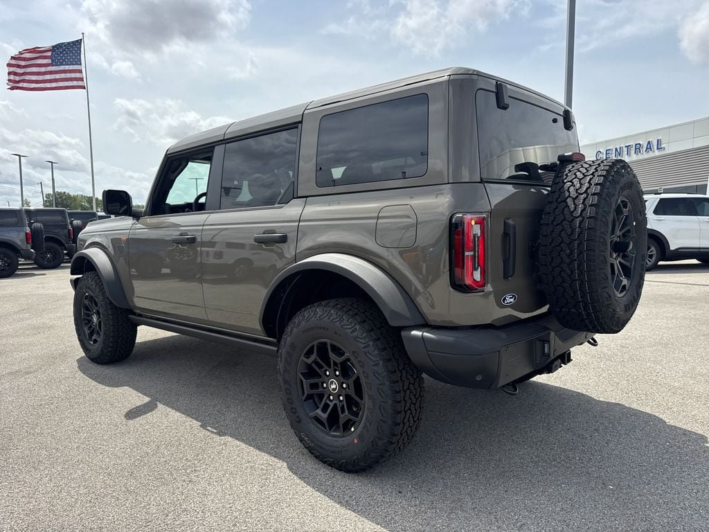 New 2026 Ford Bronco Badlands AWD/4WD image 4
