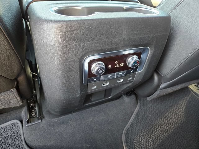 Used 2021 GMC Yukon Denali w/ Denali Premium Package AWD/4WD image 13