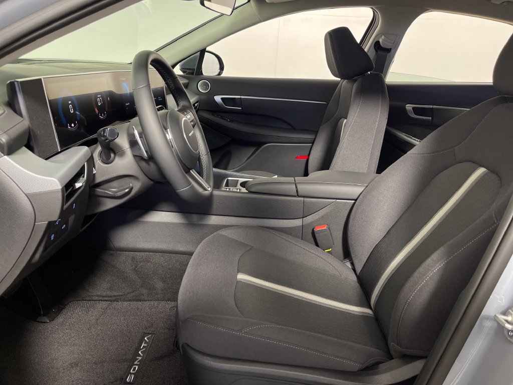 New 2026 Hyundai Sonata SEL FWD image 12