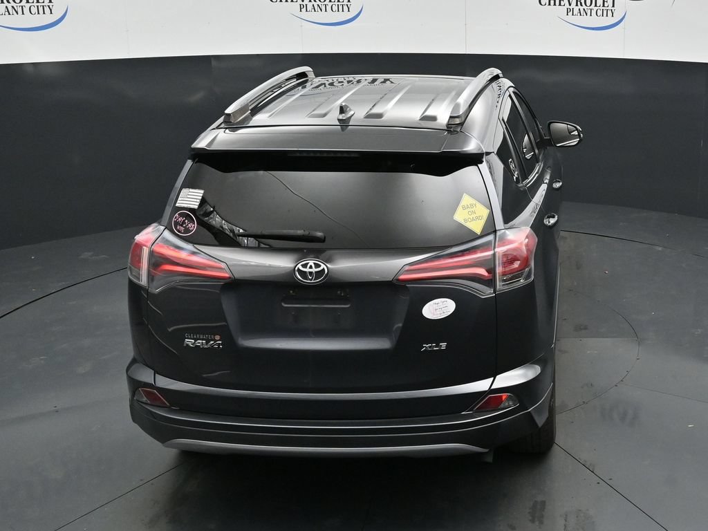 Used 2017 Toyota RAV4 XLE FWD image 23