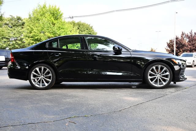 Used 2019 Volvo S60 T5 Momentum w/ Multimedia Package FWD image 8