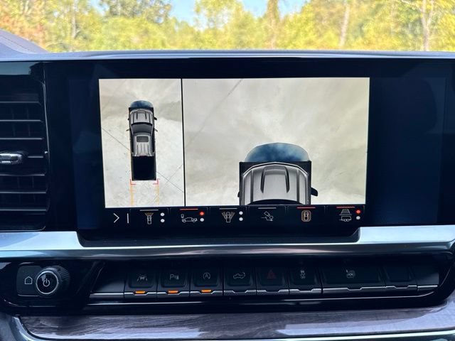 Used 2024 Chevrolet Silverado 1500 LTZ w/ Technology Package AWD/4WD image 24