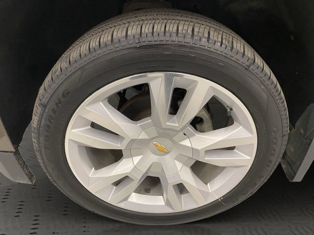 Used 2015 Chevrolet Tahoe LTZ AWD/4WD image 17