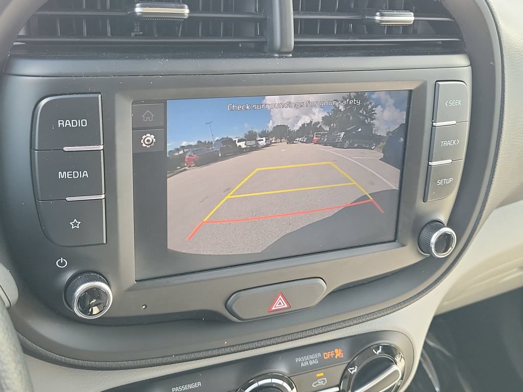 Used 2025 Kia Soul LX FWD image 15