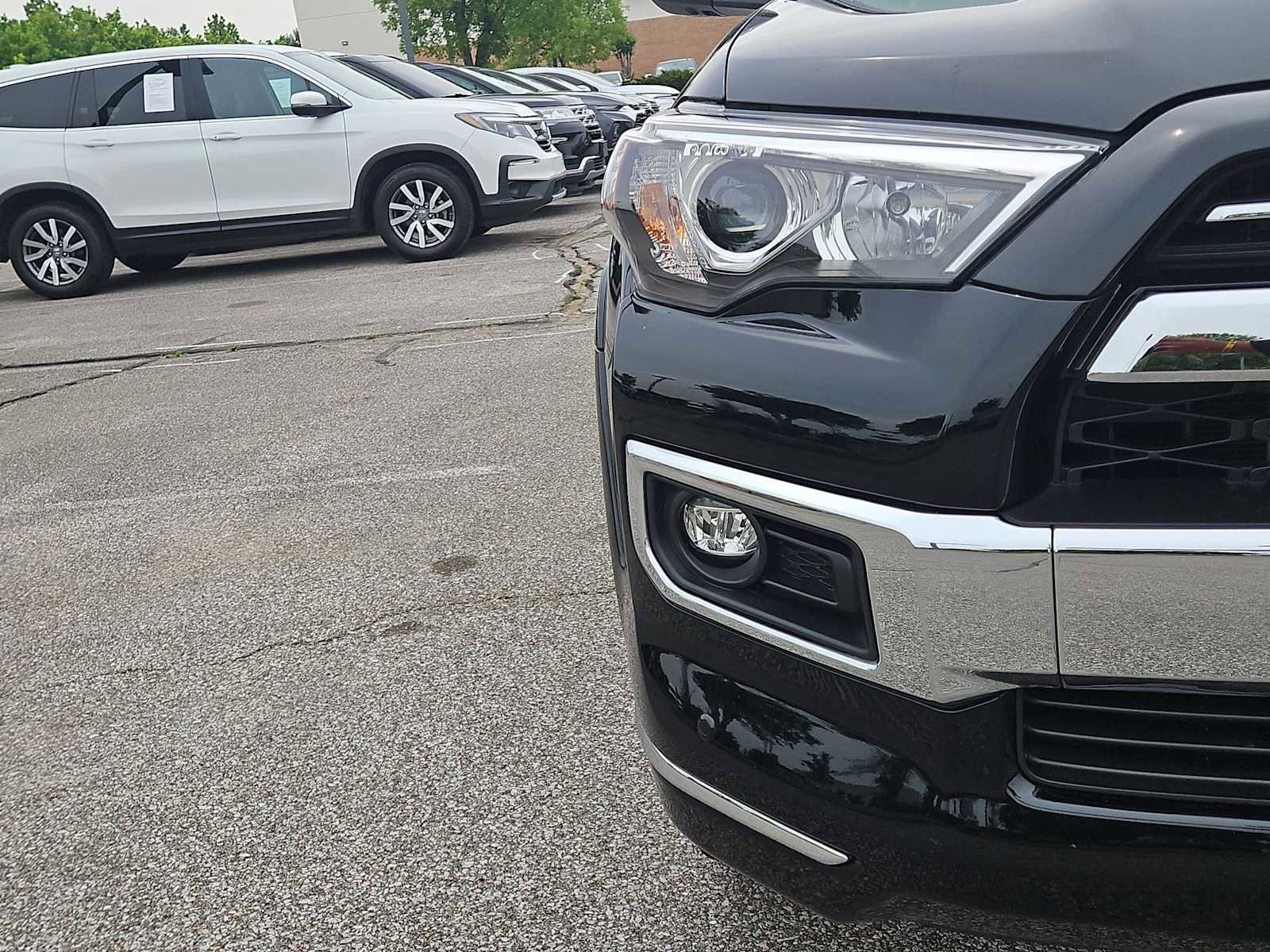 Used 2022 Toyota 4Runner Limited AWD/4WD image 11