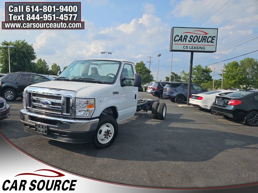 Used 2024 Ford E-450 and Econoline 450 Super Duty w/ Ambulance Prep Package RWD image 1