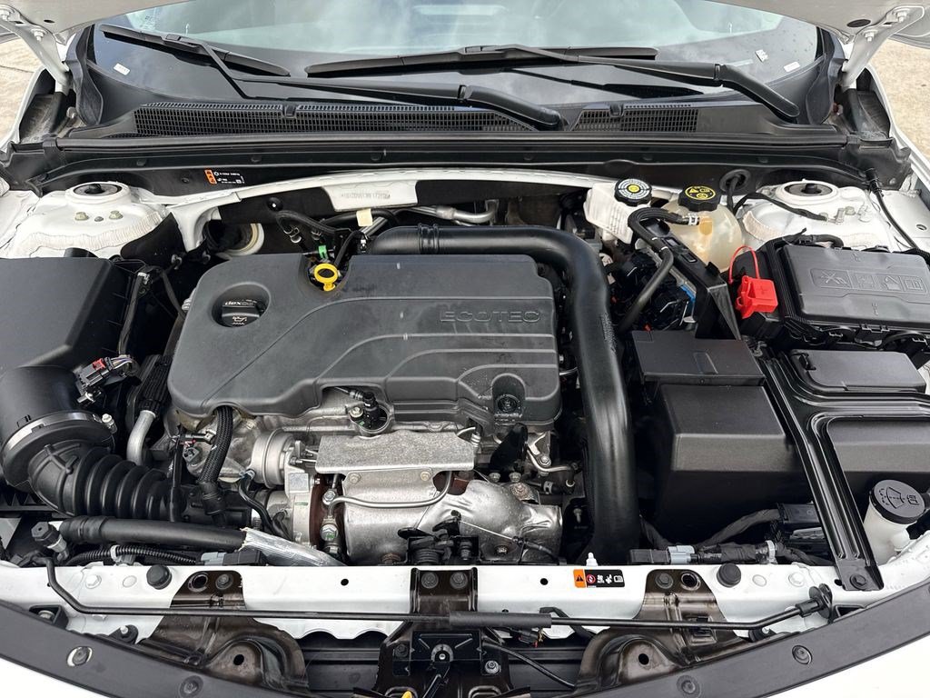 Used 2024 Chevrolet Malibu LT FWD image 31