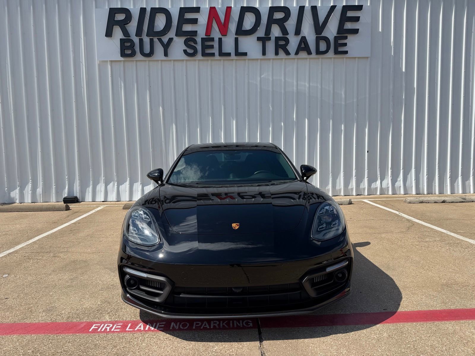 Used 2023 Porsche Panamera 4 Platinum Edition AWD/4WD image 10