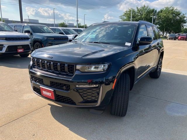New 2026 Jeep Grand Cherokee Limited AWD/4WD image 3