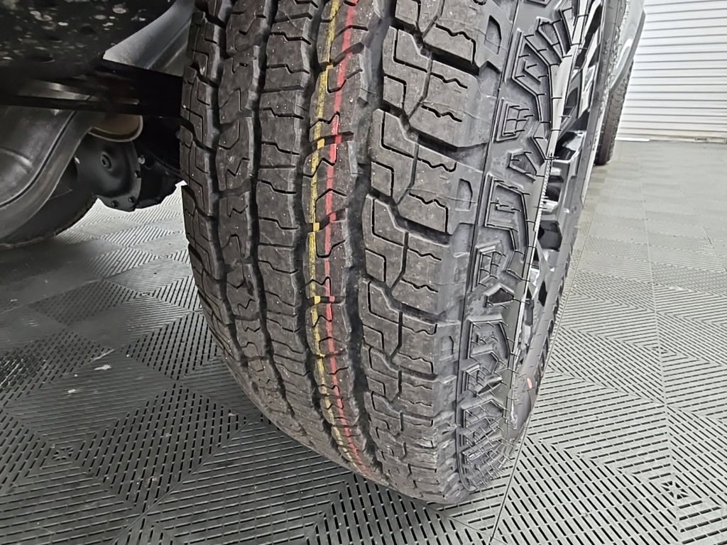 New 2026 GMC Canyon Elevation w/ Convenience Package image 49