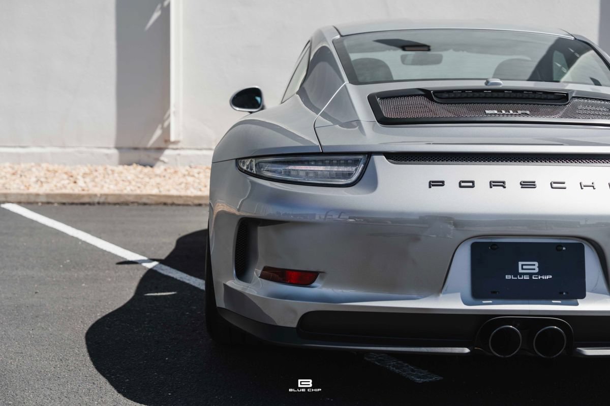 Used 2016 Porsche 911 R RWD image 16