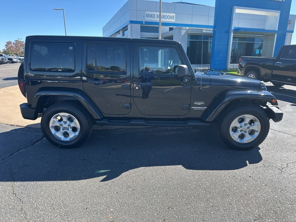 Used 2014 Jeep Wrangler Unlimited Sahara w/ Max Tow Package image 28