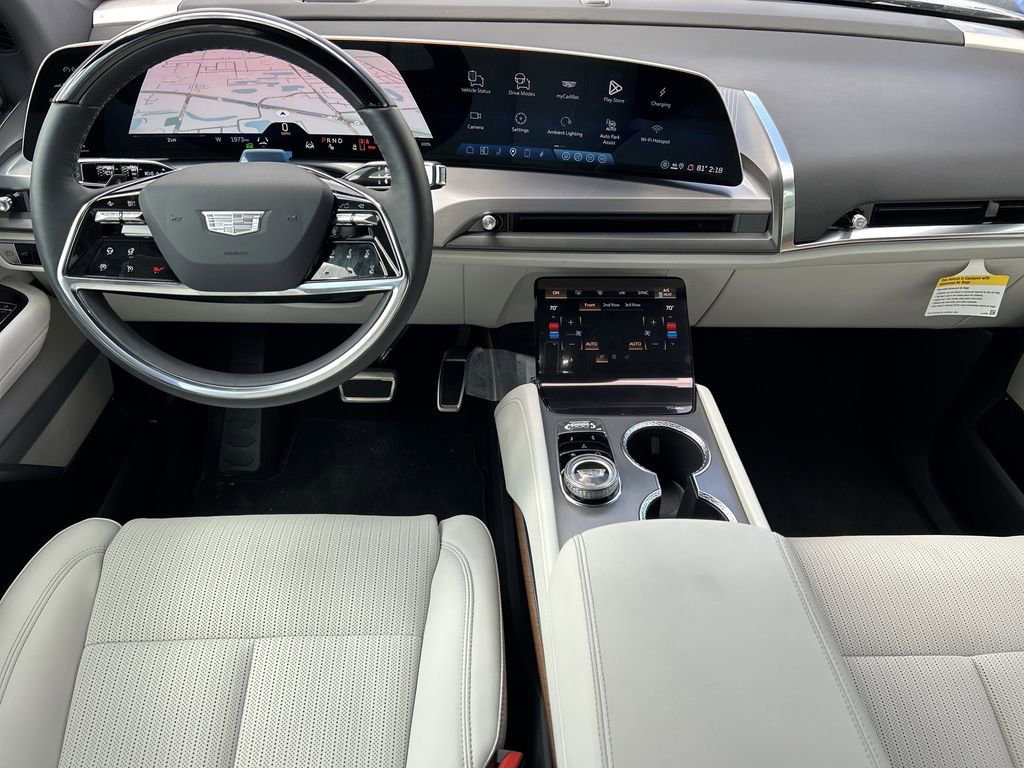 New 2026 Cadillac Vistiq Luxury image 13