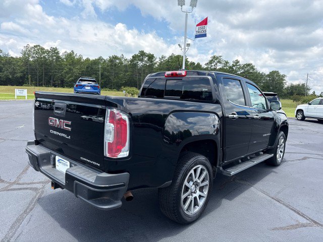 Used 2022 GMC Canyon Denali RWD image 3
