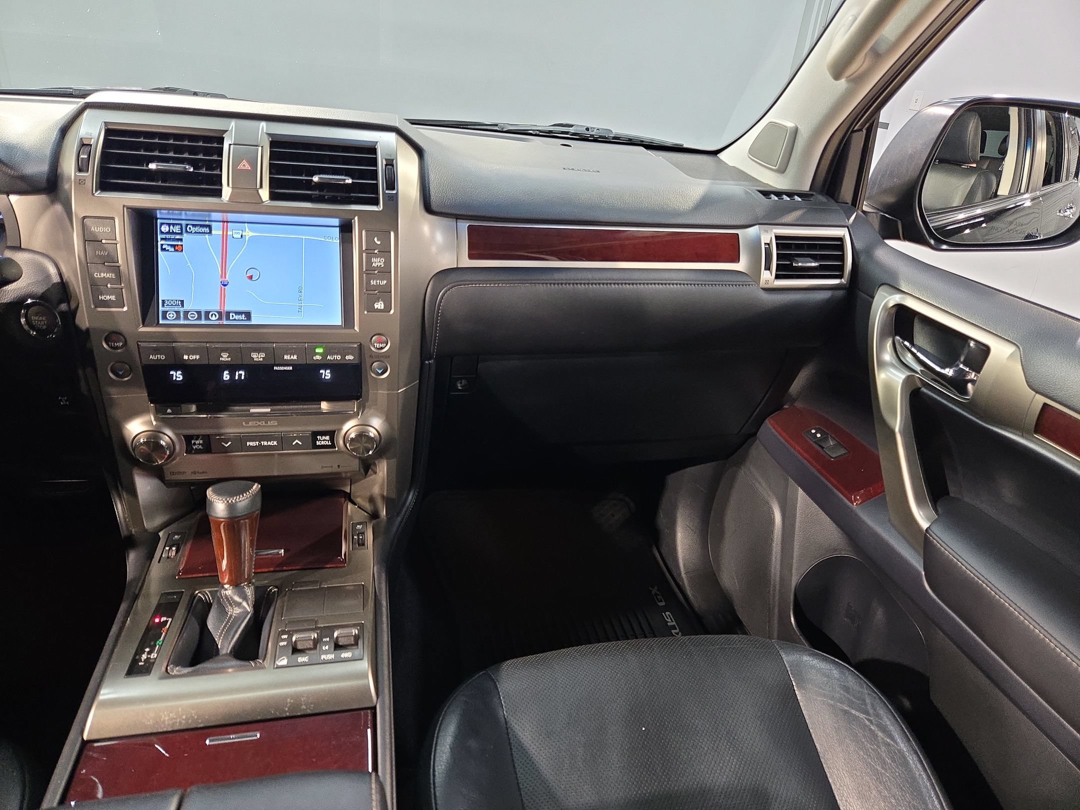 Used 2017 Lexus GX 460 Premium AWD/4WD image 11