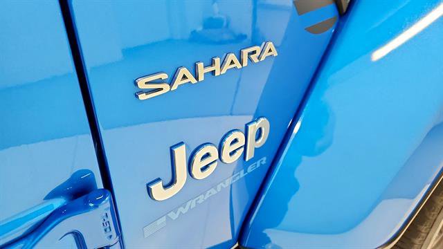 Used 2023 Jeep Wrangler Unlimited Sahara w/ Cold Weather Group image 33