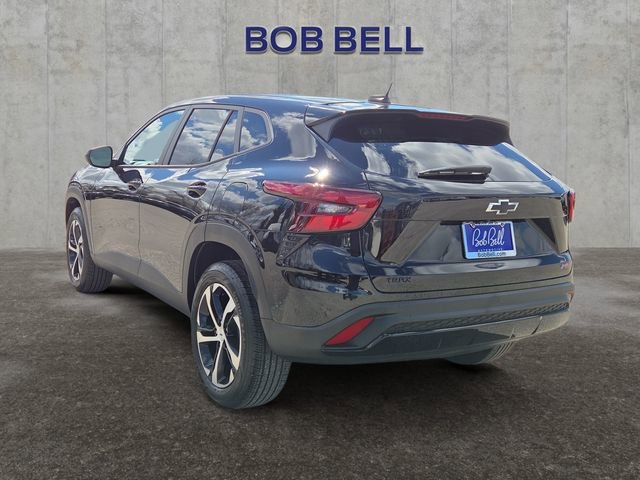 Used 2025 Chevrolet Trax RS w/ Driver Confidence Package image 3