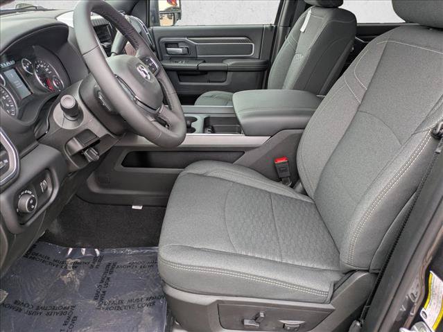 New 2026 RAM 2500 Big Horn AWD/4WD image 4