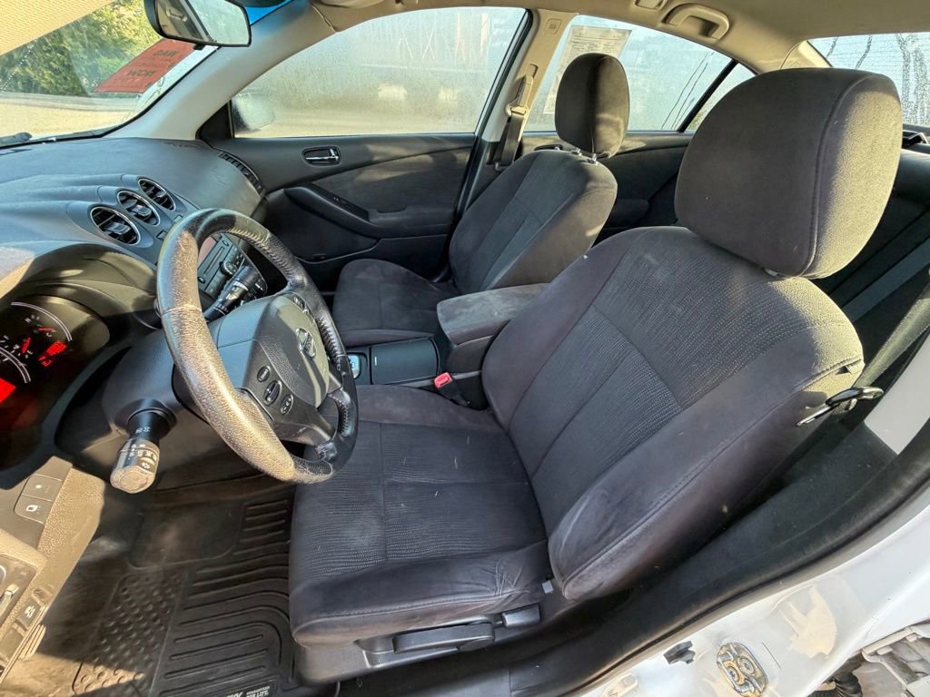 Used 2011 Nissan Altima 2.5 S w/ Special Edition Pkg FWD image 12