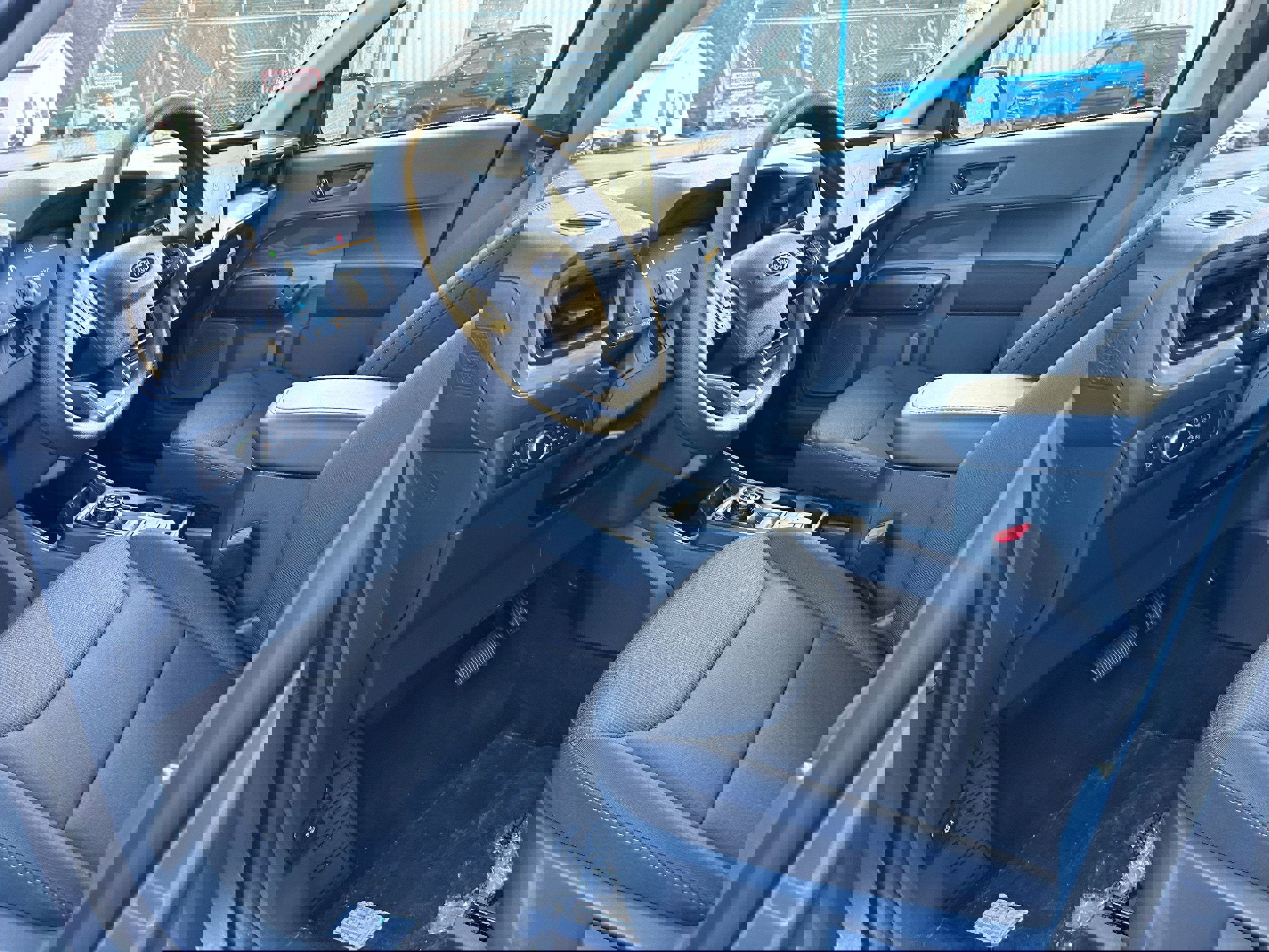 New 2025 Ford Maverick XL w/ Equipment Group 101A image 18