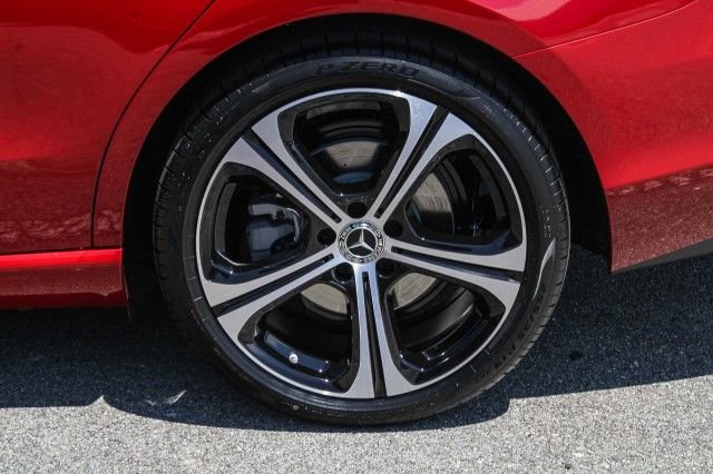 New 2025 Mercedes-Benz C 300 4MATIC Sedan image 10