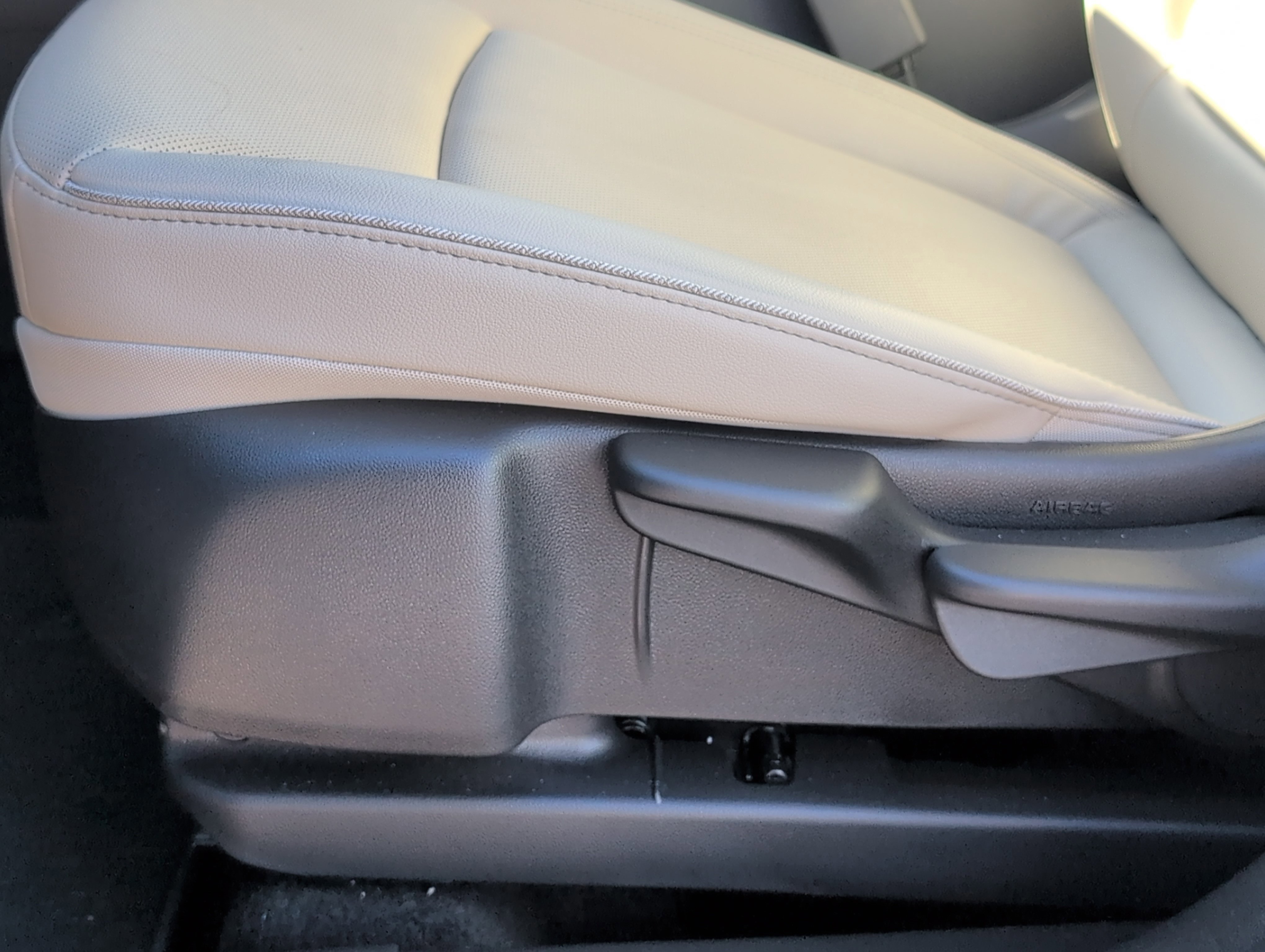 Certified 2025 Buick Encore GX Sport Touring image 14