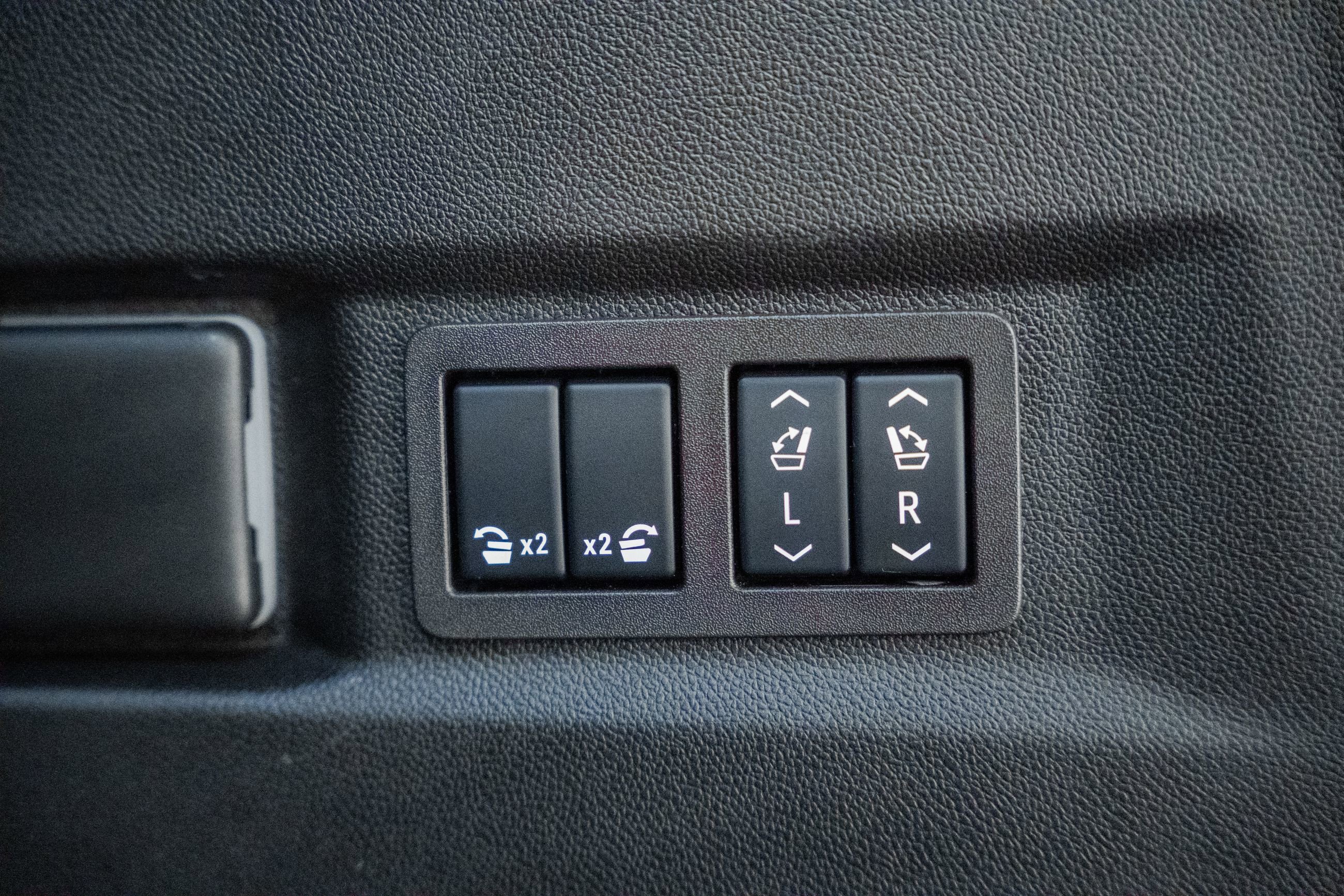 Used 2024 Chevrolet Tahoe Z71 image 21