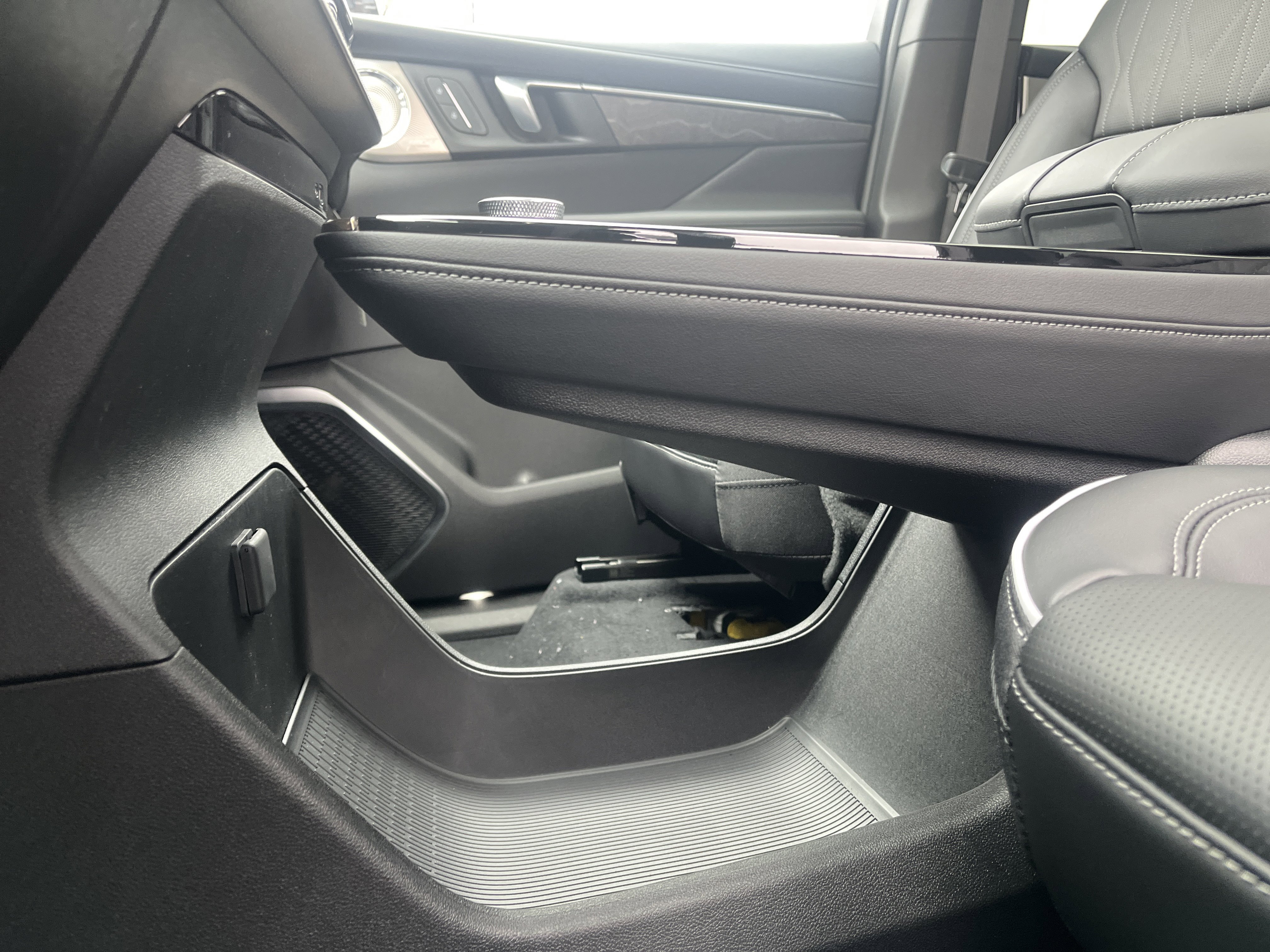 New 2026 Buick Enclave Avenir w/ Super Cruise Package image 24