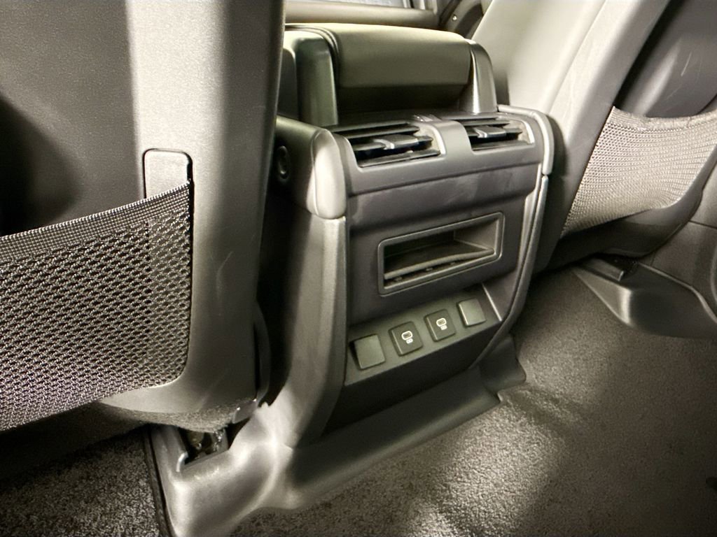 Used 2025 Land Rover Defender 110 S image 16