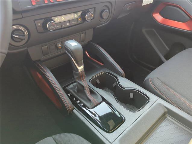 New 2025 Nissan Frontier PRO-4X w/ Interior Protection Package image 13