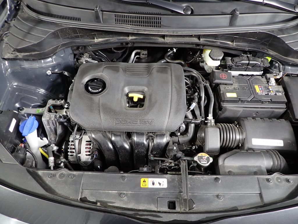 Used 2025 Kia Soul LX w/ LX Technology Package FWD image 7