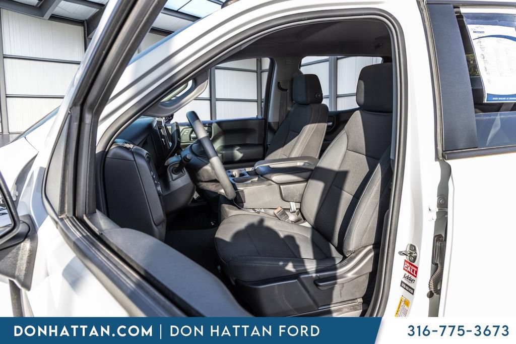 Used 2022 Chevrolet Silverado 1500 Custom RWD image 13