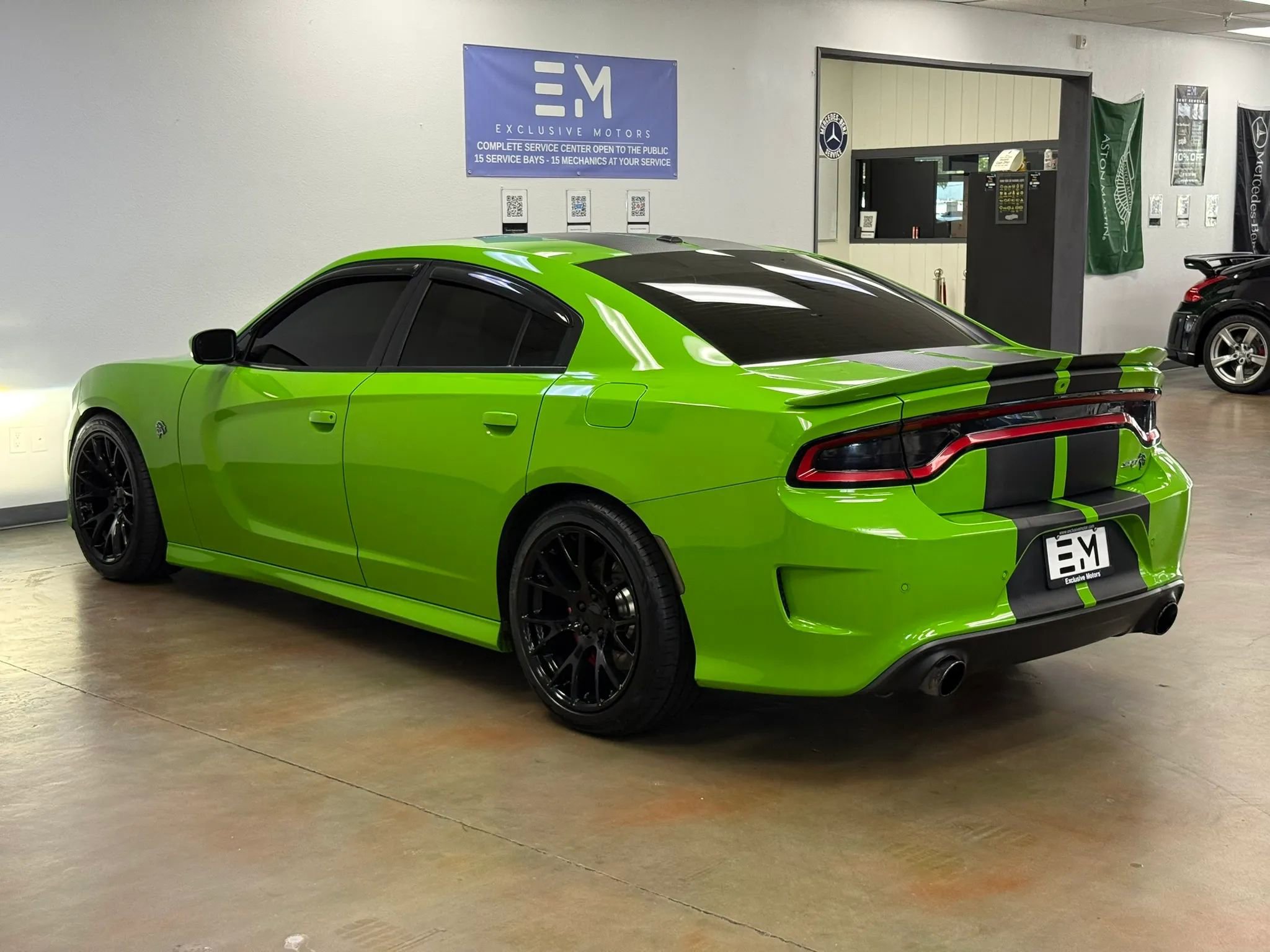 Used 2017 Dodge Charger SRT Hellcat w/ Harman/Kardon Audio Group RWD image 5