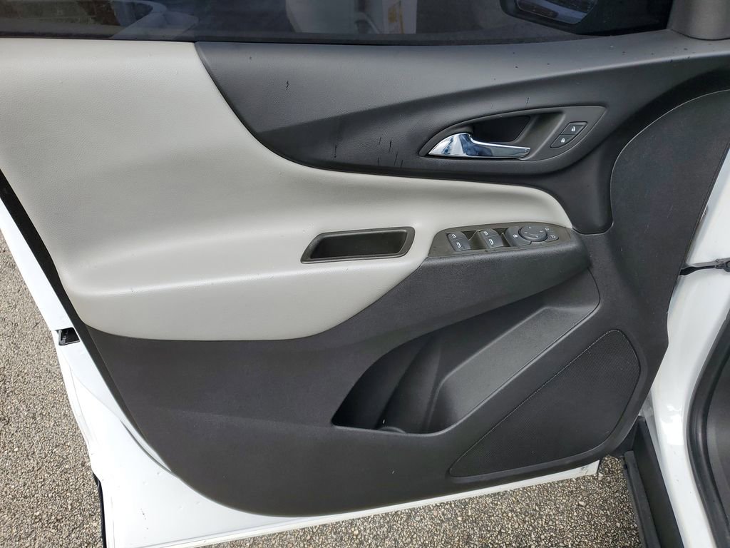 Used 2023 Chevrolet Equinox LS w/ LS Convenience Package image 19